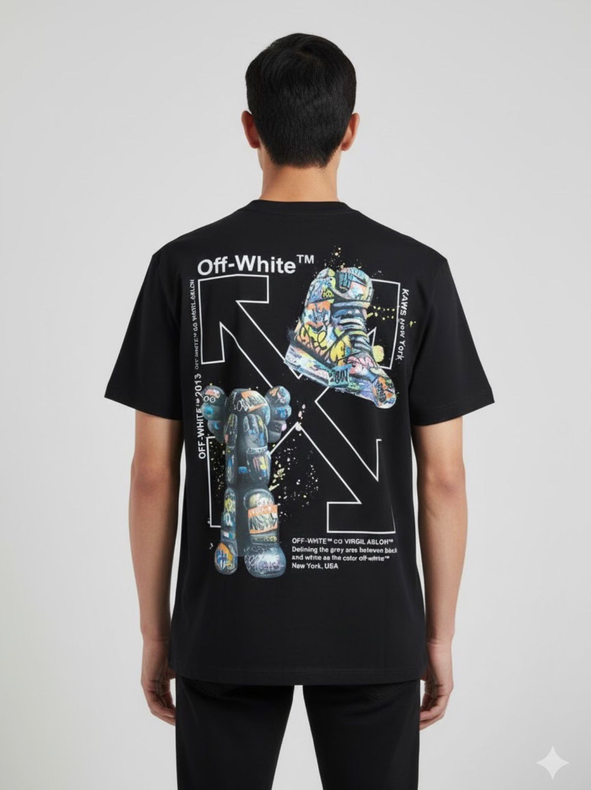 Camiseta Off-White™ x KAWS — Black Street Edition